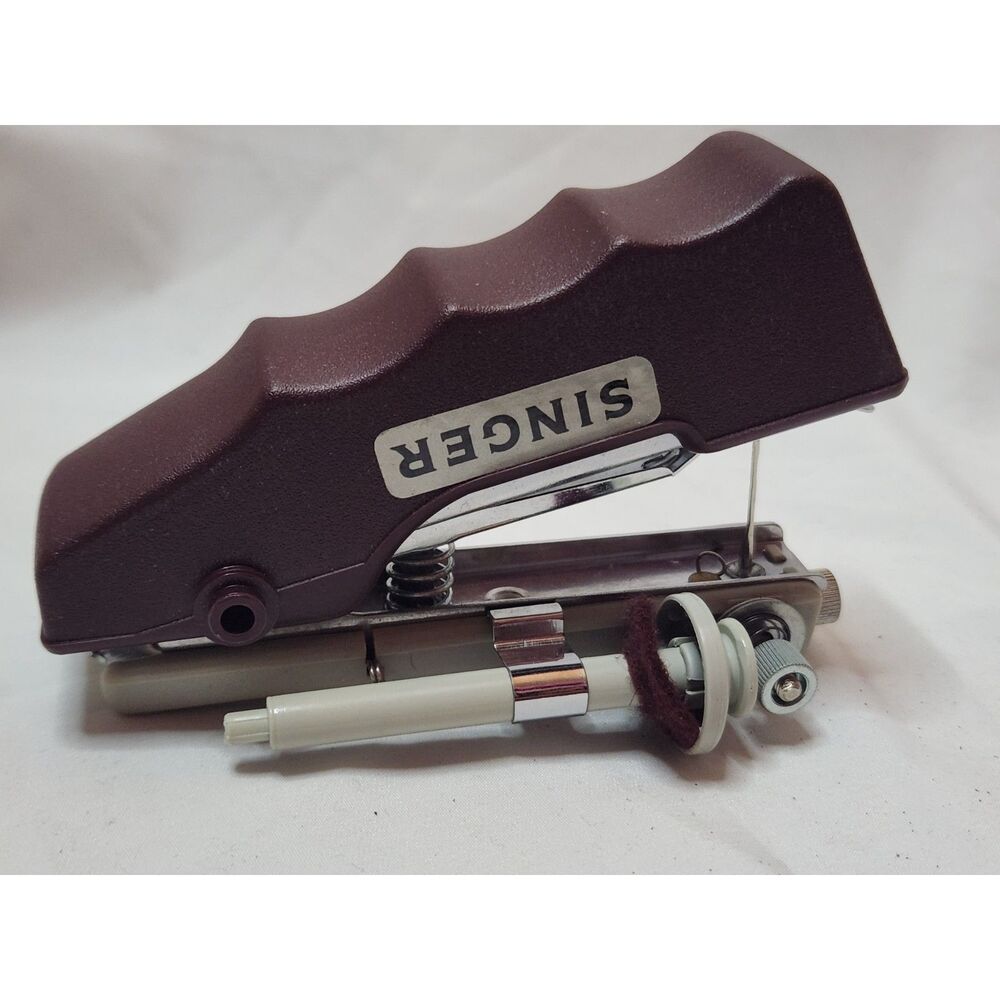 Mini SINGER Handheld Sewing Machine – Portable Chain Stitch Mender